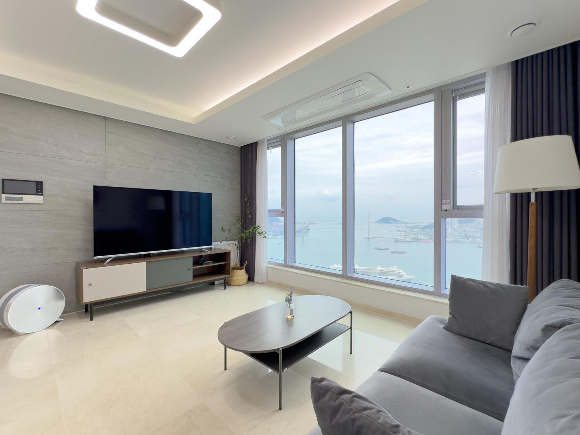 Brown Suites Busan Station Exterior foto